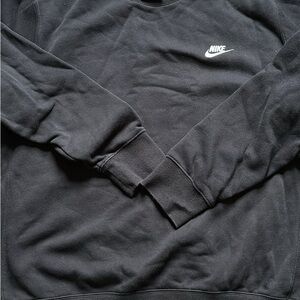 Nike Men's Crewneck Black Sweater